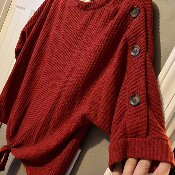 Rust colored top - Picture 3 of 4